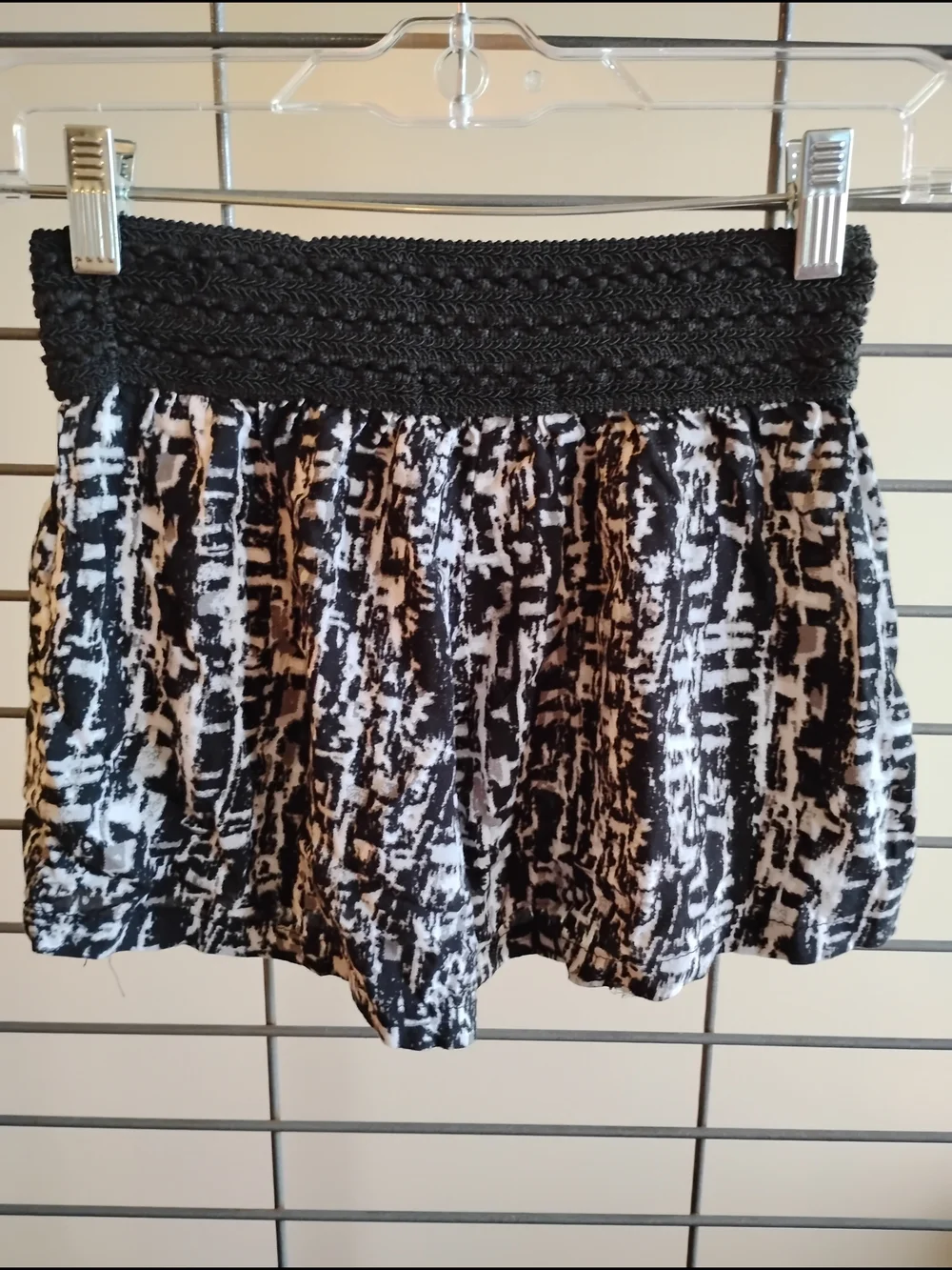 High-Waist Black & White‎ Printed Women's Shorts